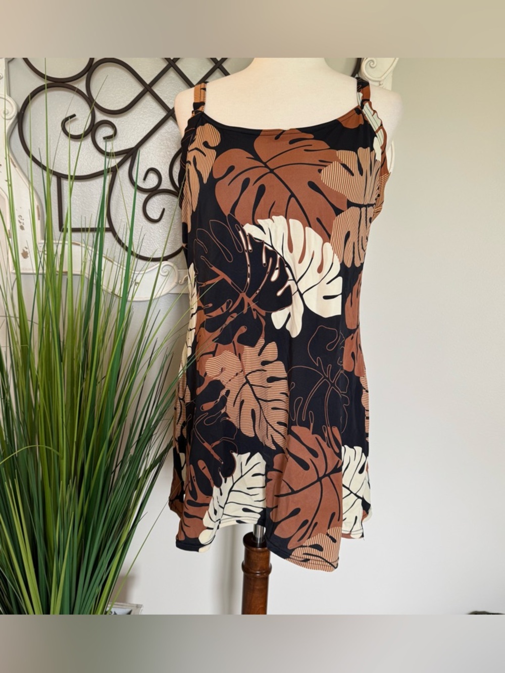 ISLANDER Size 16 One Piece Tropical Print Swimsuit Swimdress